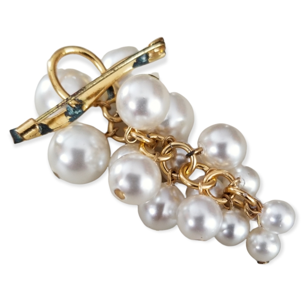Vintage 1950s Mid Century Faux Pearl Cluster Gold Tone Metal Brooch Pin - Picture 6 of 10